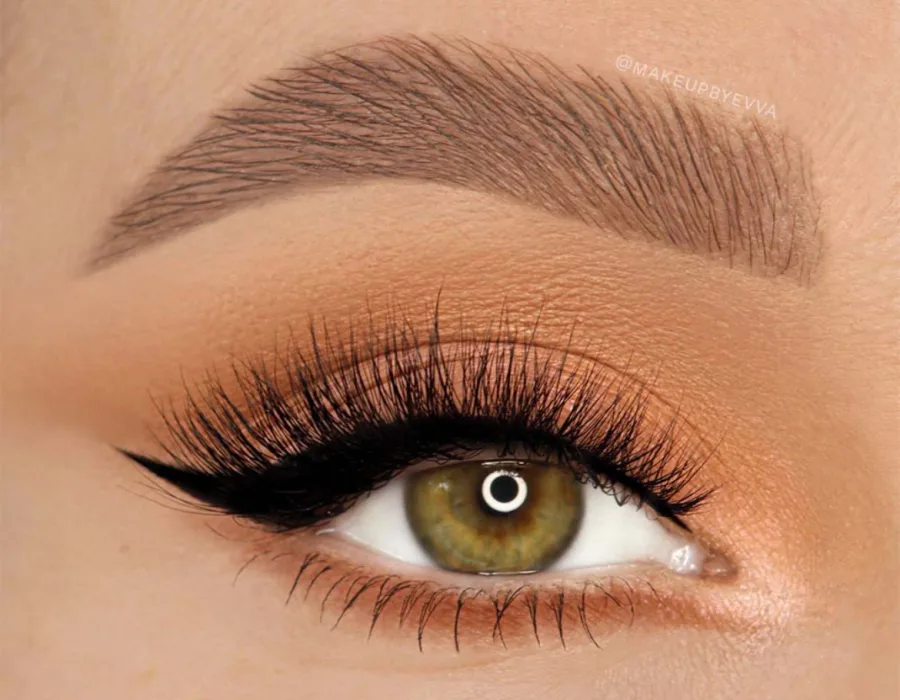 Lashes gossip