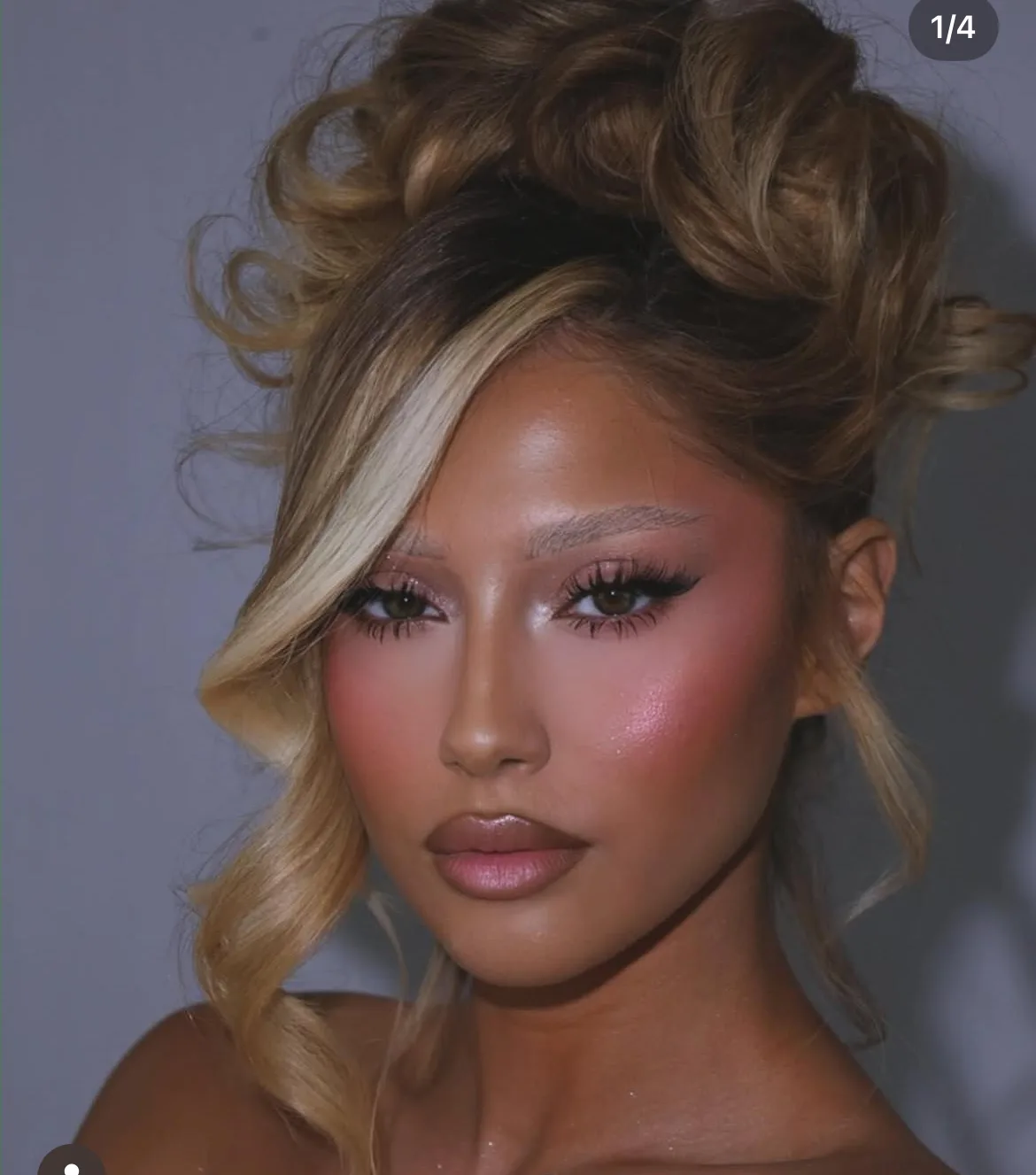 Anais Hairstyle