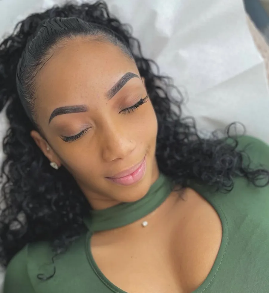 Aurelie BrowQueen