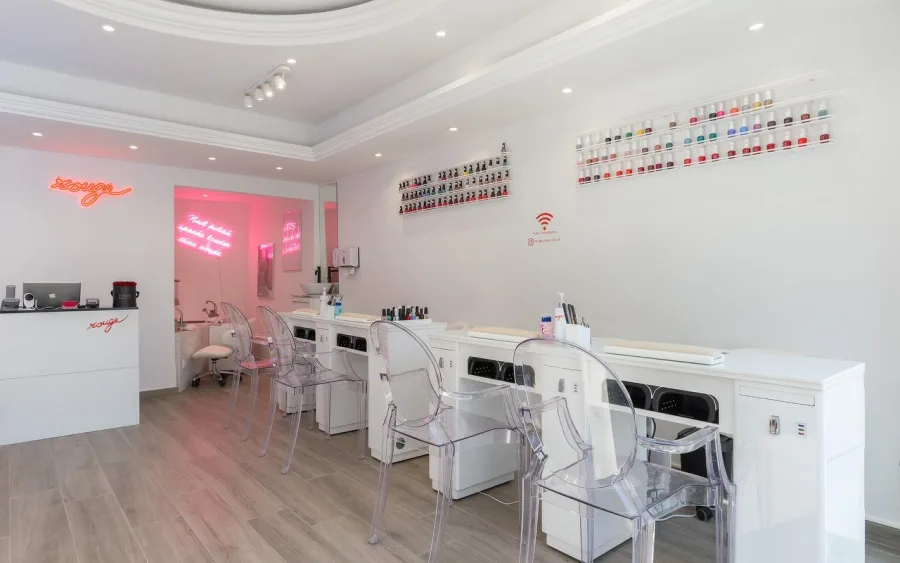 Rouge Neuilly